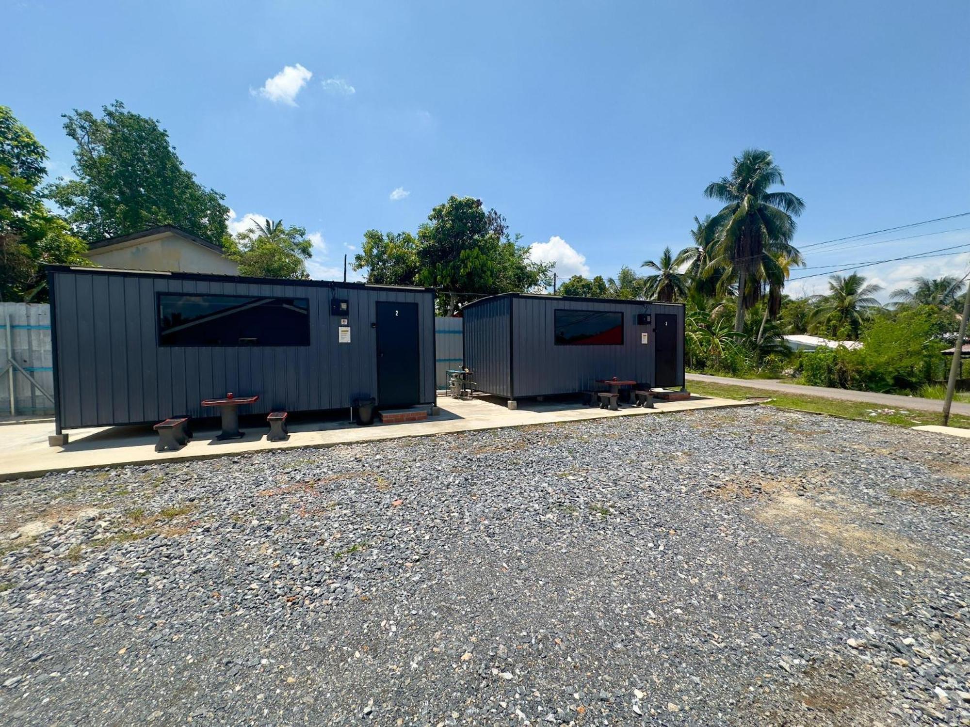 Padang Besar Gray Cabin Exterior foto